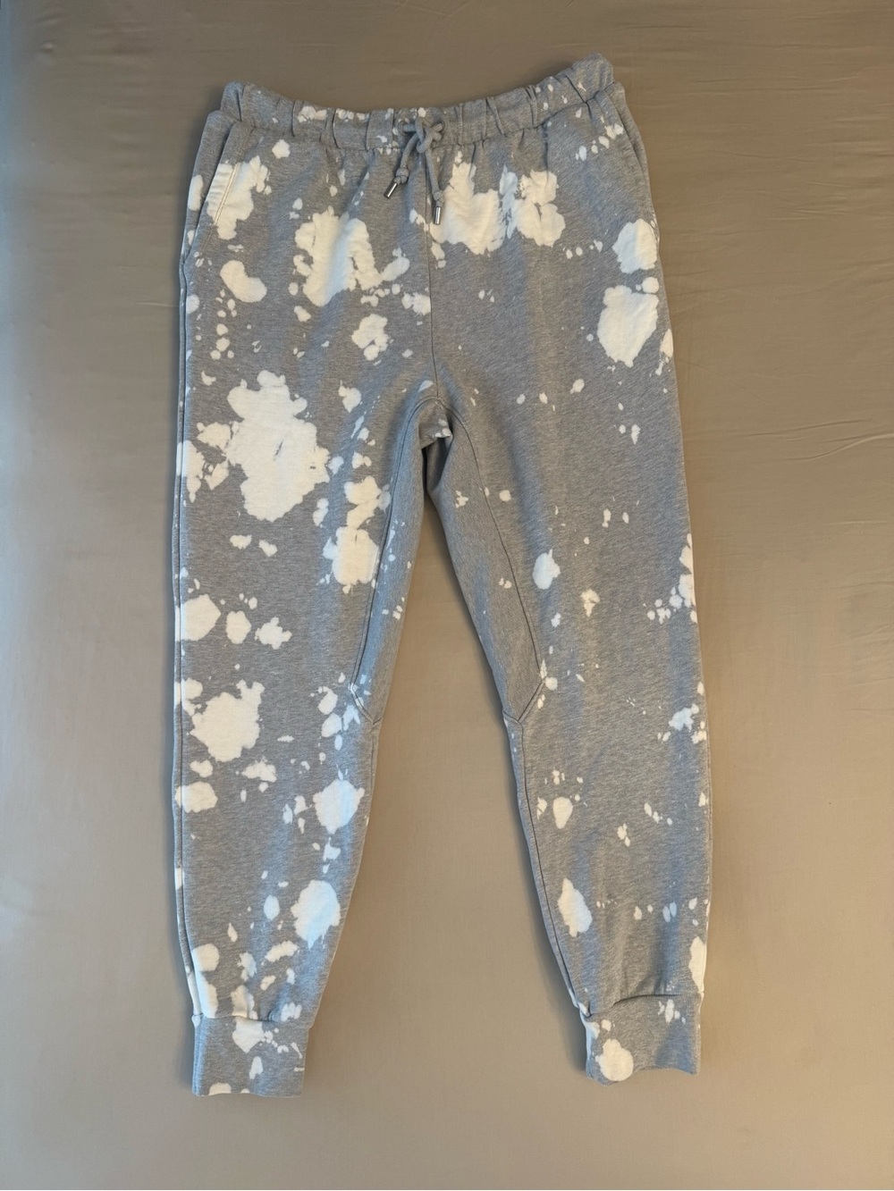 FRAME Easy Bleach Splatter Joggers Casual Sweatpants Cuffed Ankle NWOT Size M